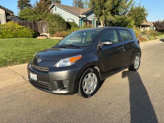 2010 Scion xD