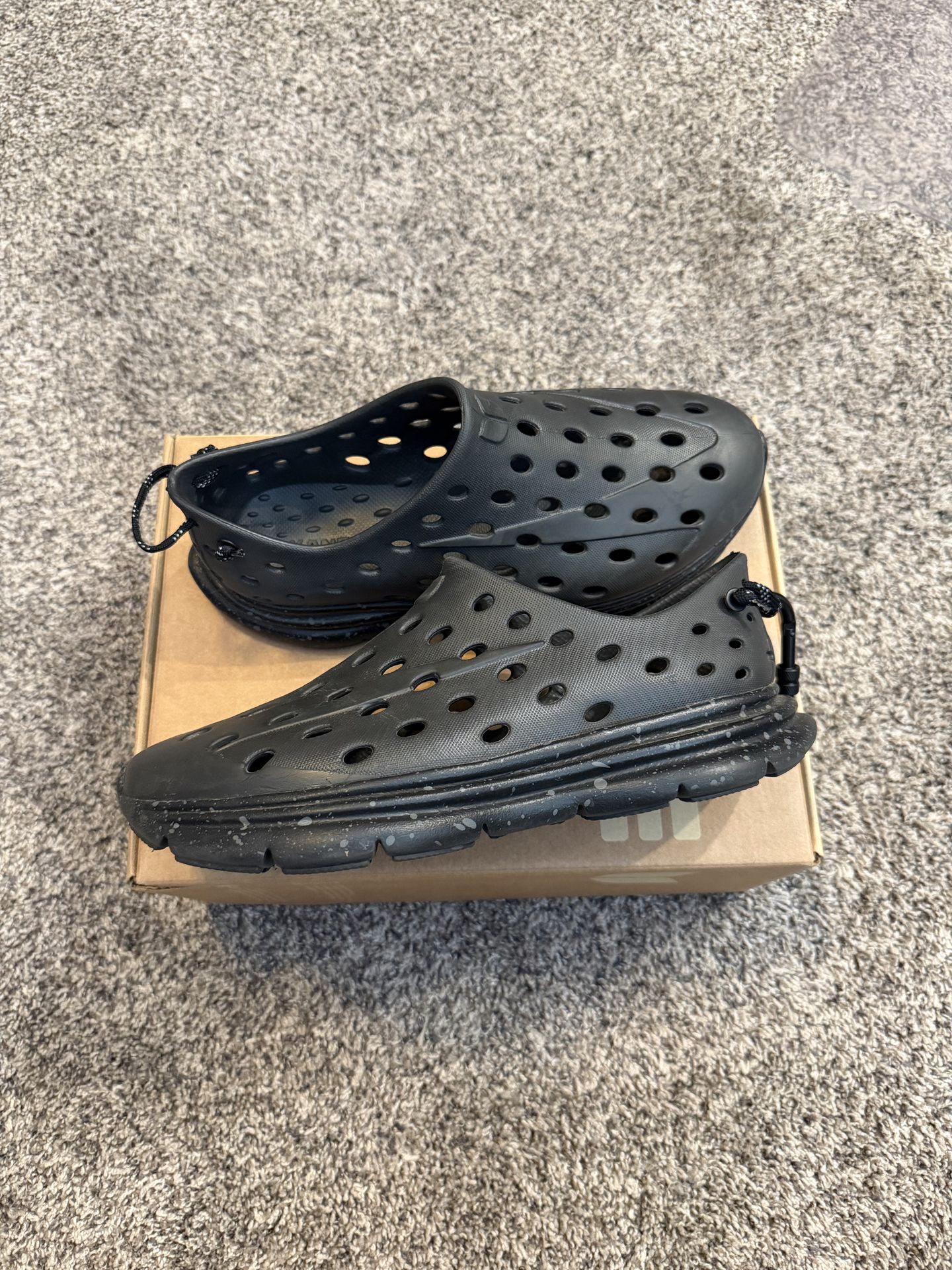 Kane Footwear - Size 8