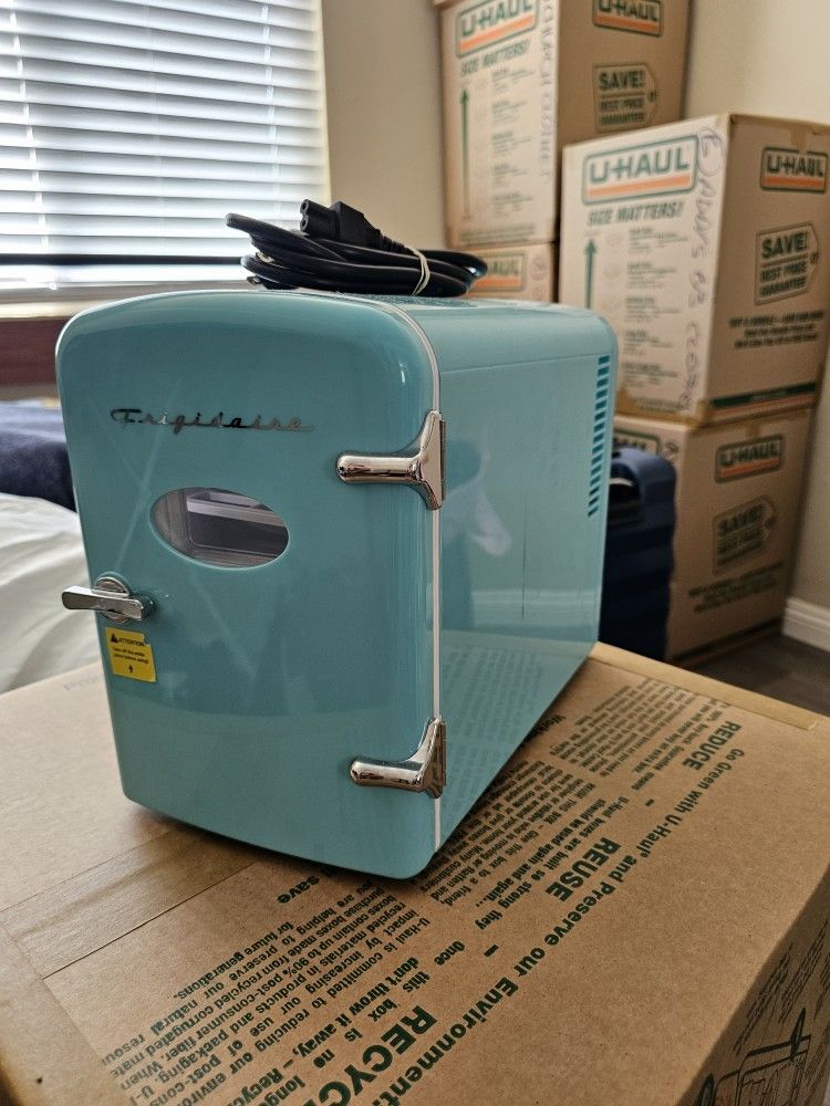 Mini Fridge
