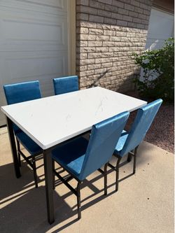5 Piece Dining Table and Chairs