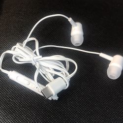 Type-C jack headphones  for phones IPhone 15 16 SAMSUNG wired headphones sound bass compatible with most USB-C / Type-C jack devices Smartphones Cell