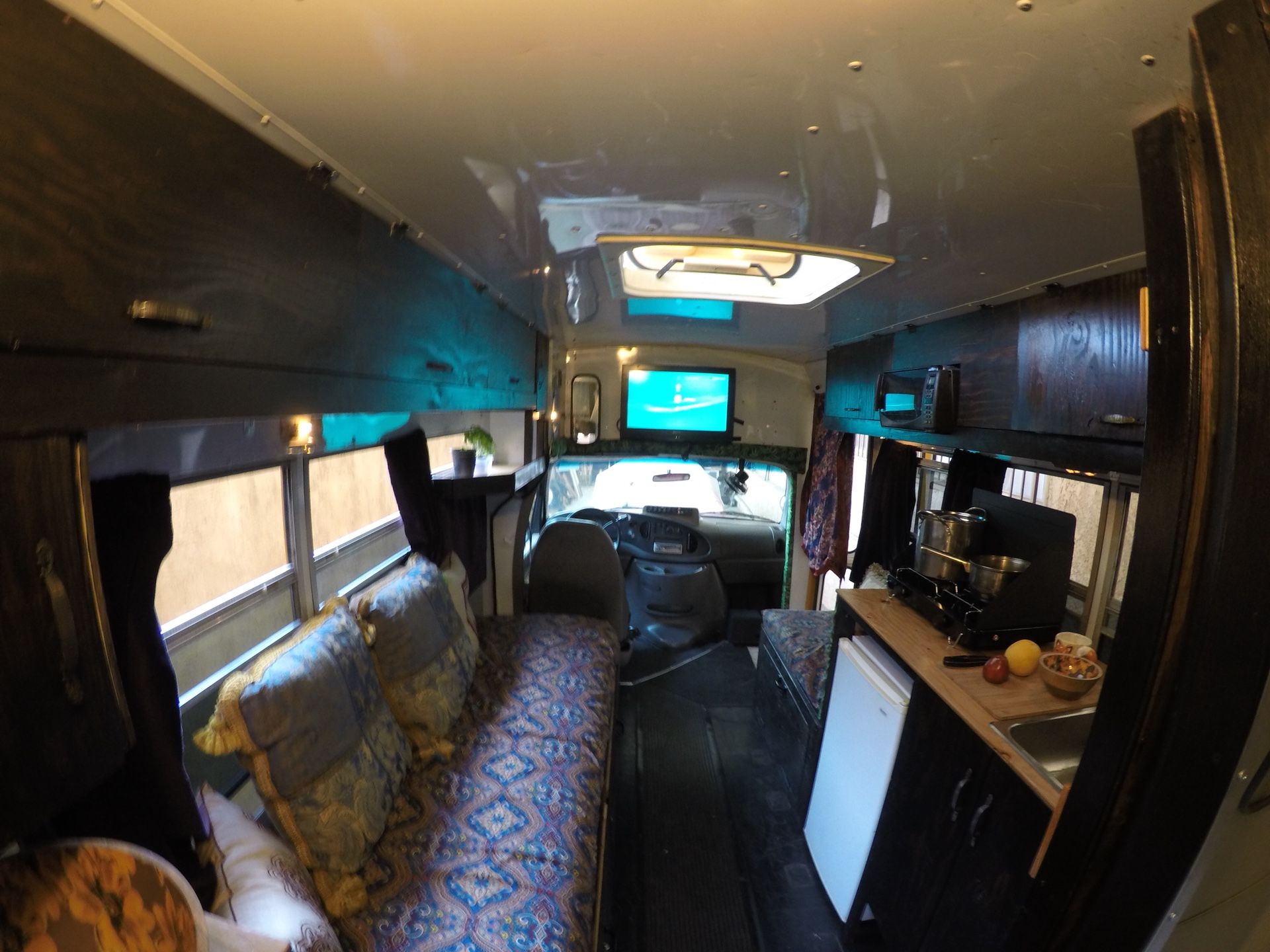 Ford e450 7.3 powerstroke custom campervan school bus