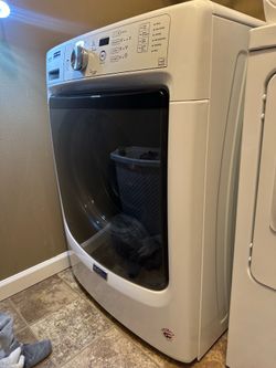WASHER In EXCELLENT Condition MAYTAG - Washer