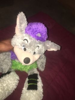Large chuck e cheese