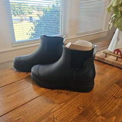 Brand New UGG Droplet Women's Rain Boots 7