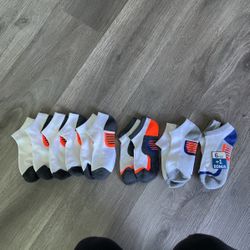 New Socks. Stretch From Kids To Adult