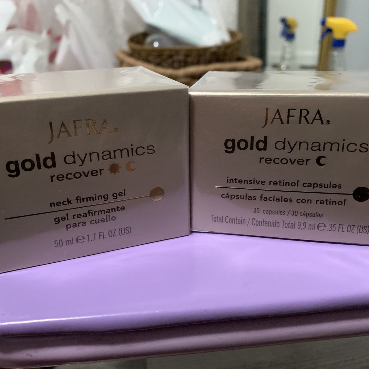 Jafra-Gold Dynamics Neck Firming Gel & Intensive Retinol Capsules
