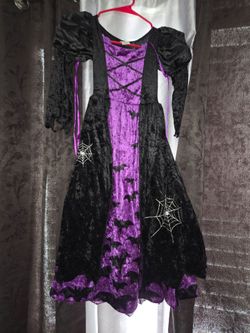 Girls witch costume