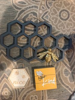 🐝✨ Bee’s Decor – Cute Home Accents!