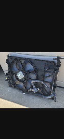 Radiator , fan and AC condenser for Toyota Camry  2025