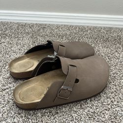 Birkenstock Dupe - Women’s 9 Wide