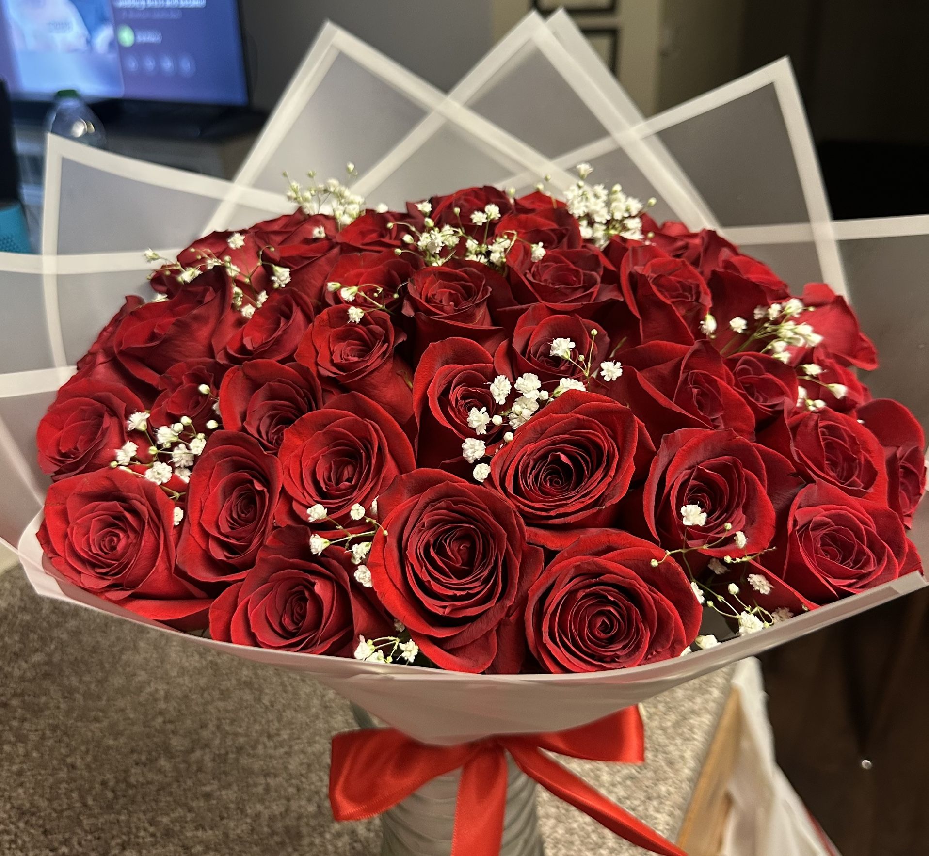 50 Roses With Baby Breath