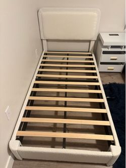 Twin bed and mattress