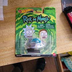 Rare Rick And Morty Offical Hot Wheels Spaceship 