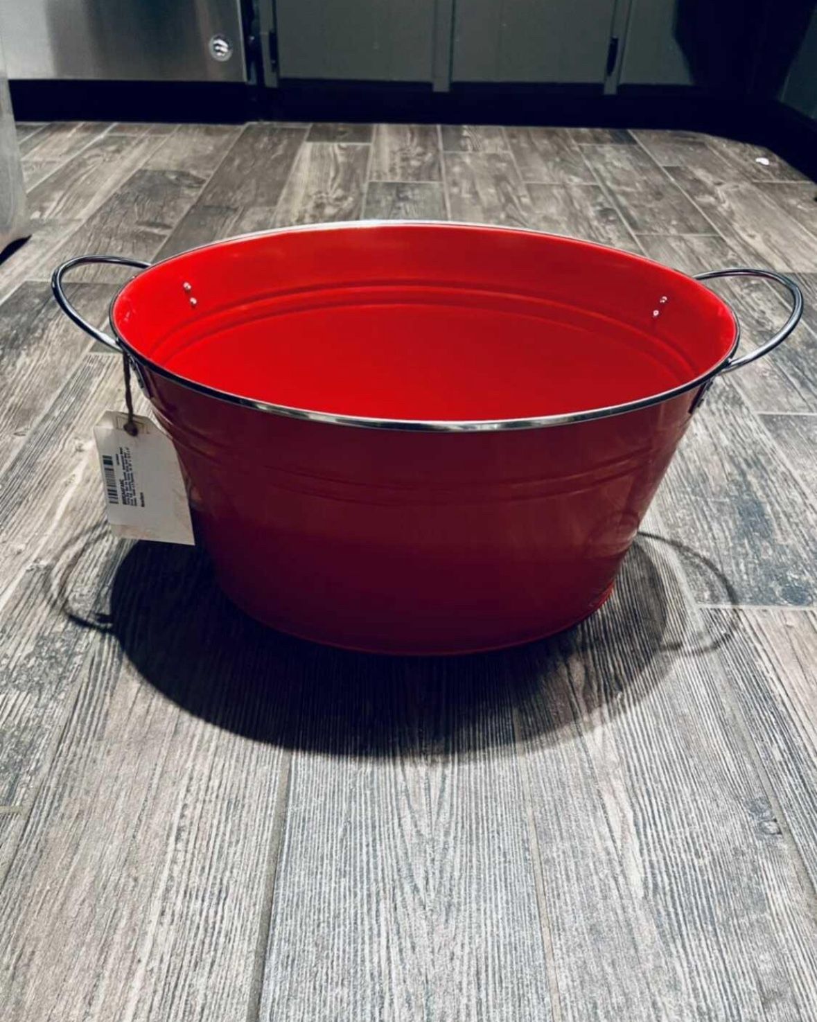 New Red 4.5 Gallon Ice Bucket