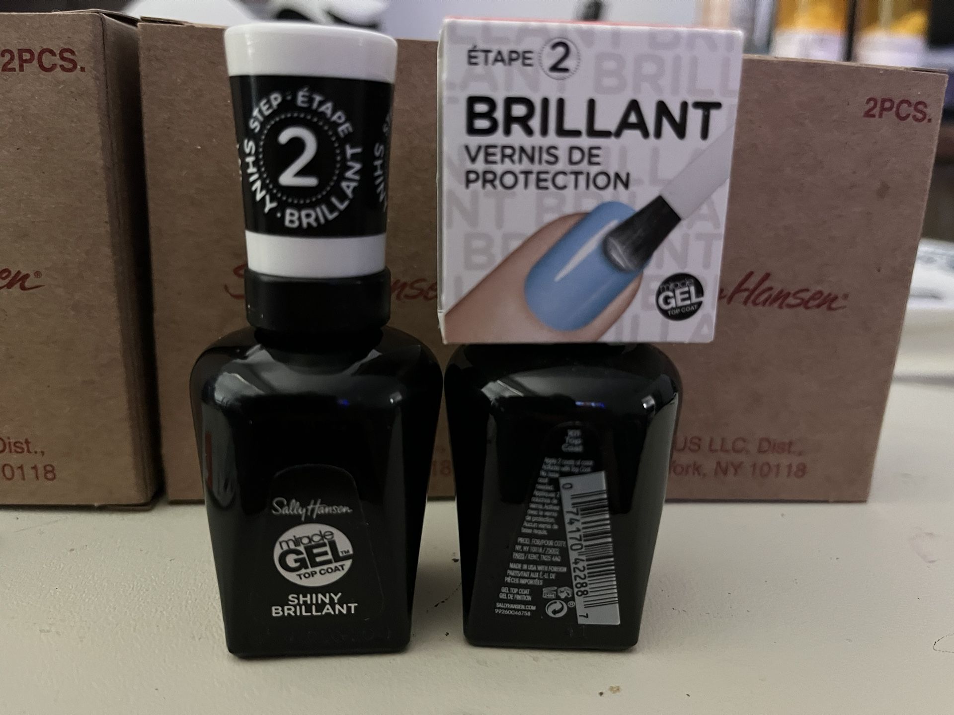 Fingernail polish