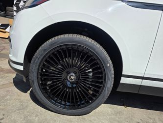 22" New ROADFORCE RF35 Wheels & New LEXANI Tires For LAND ROVER EVOGUE/VELAR  2023-2026