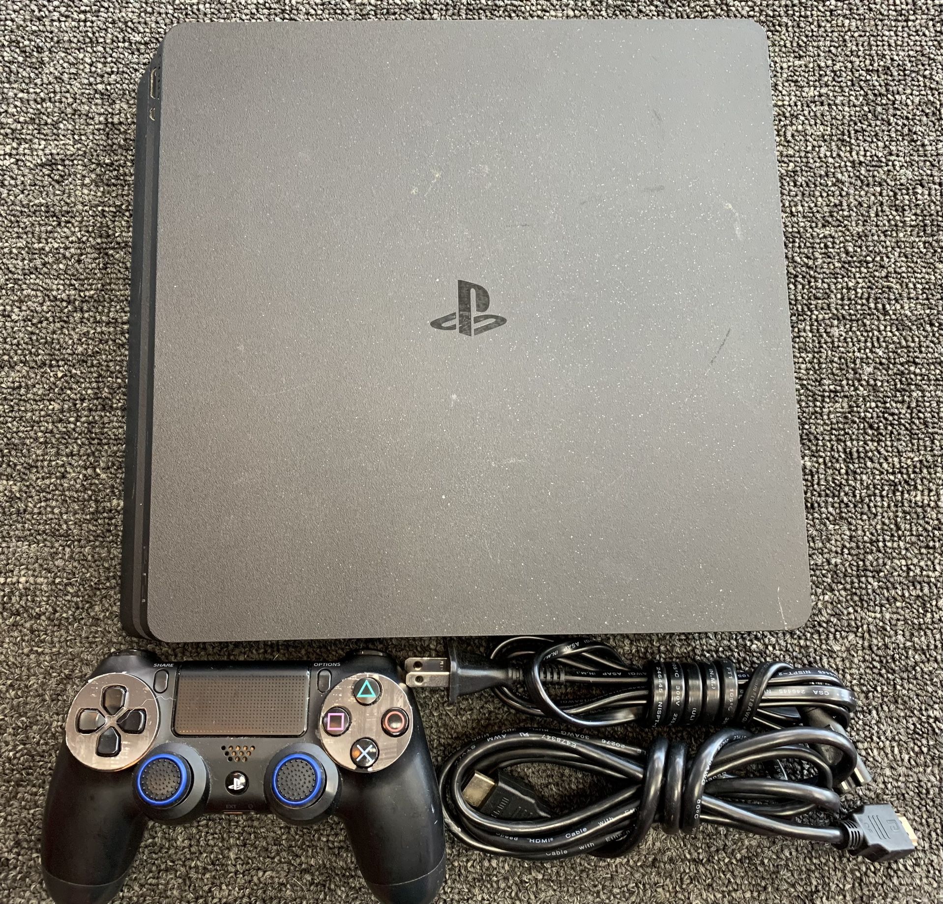 Sony PS4 1TB CUH 2015A W/ Remote,Cables