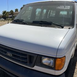 Parts Only Parting Out 2005 Ford E-150