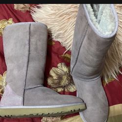 Ugg Boots Size 8
