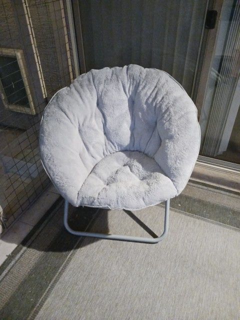 Saucer Chair