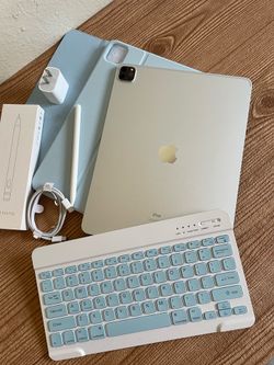 iPad Pro 12.9” (2020 model) 4th Generation 512GB with  keyboard case and pen & Accessories