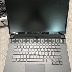 ALIENWARE  GAMING LAPTOP 