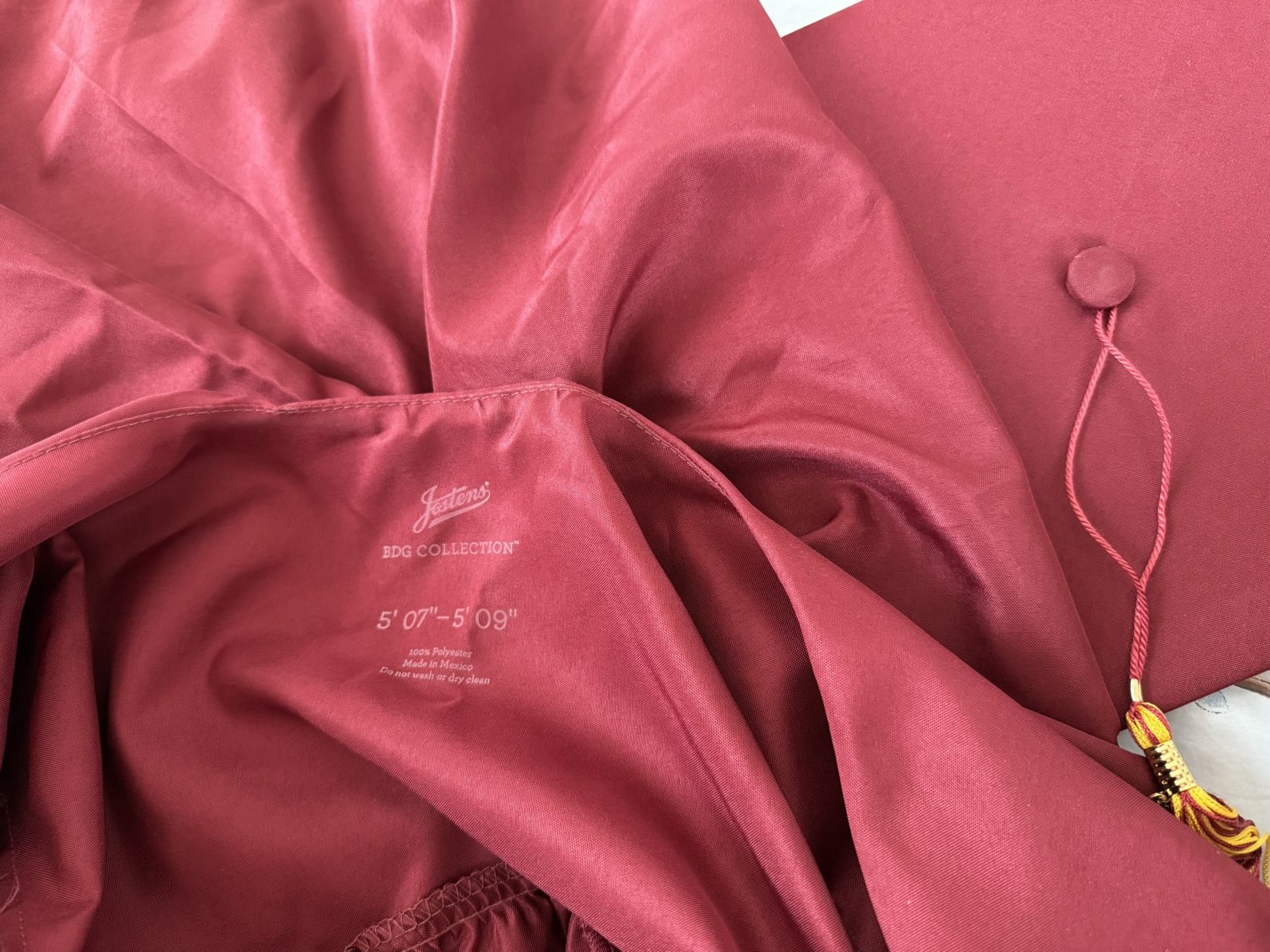Jostens Graduation Cap and Gown 5’07’’-5’09’’ Red