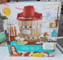 The Pioneer Woman 4 Quart Ice Cream Maker