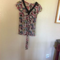 Sweet pea Blouse  👚 Mcm Geometric 