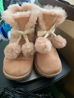 Size 2 girls uggs