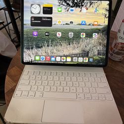 iPad 5th gen 12.5 inch Perfect Condition Like New 