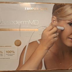 Trophy Skin MicrodermMD at Home Microdermabrasion Beauty System for Exfoliation.

For all Skin types

Brand new sealed