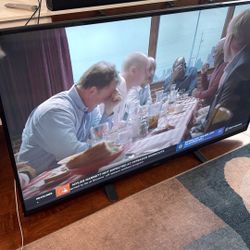 60 Inch Sony Television With Stand And Wall Mount