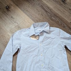 Shirt bottoms down light blue size 8-9