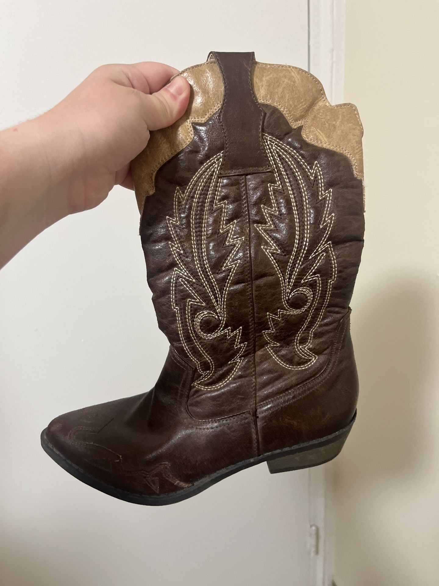 Cow Girl Boots 6.5