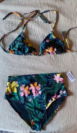 Brand New Tropical print Bikini / Swimwear- size Medium