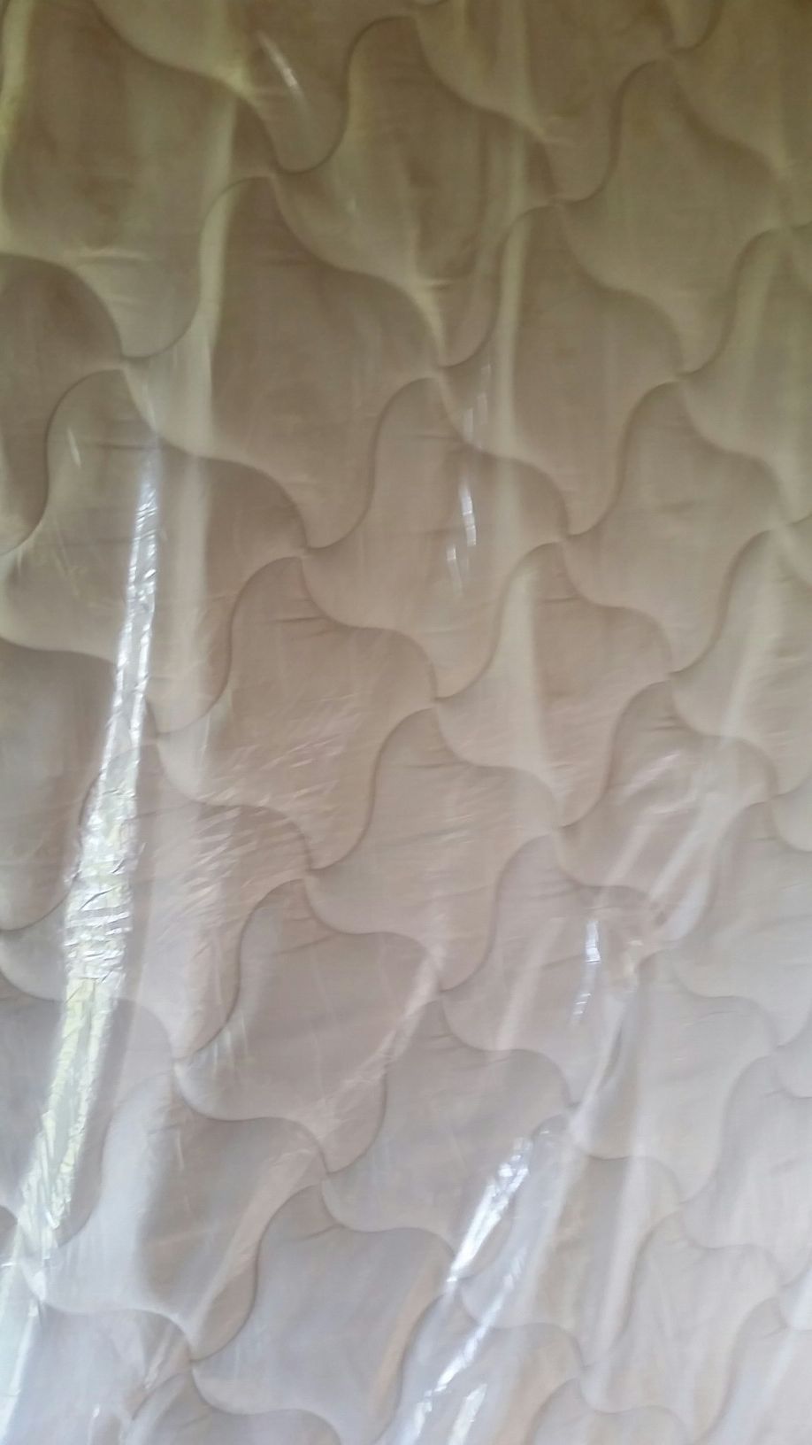 SERTA AND SEALY QUEEN MATTRESS WITH BOX SPRING I AM OVER STOCKED