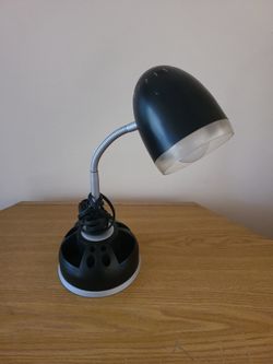 Desk lamp