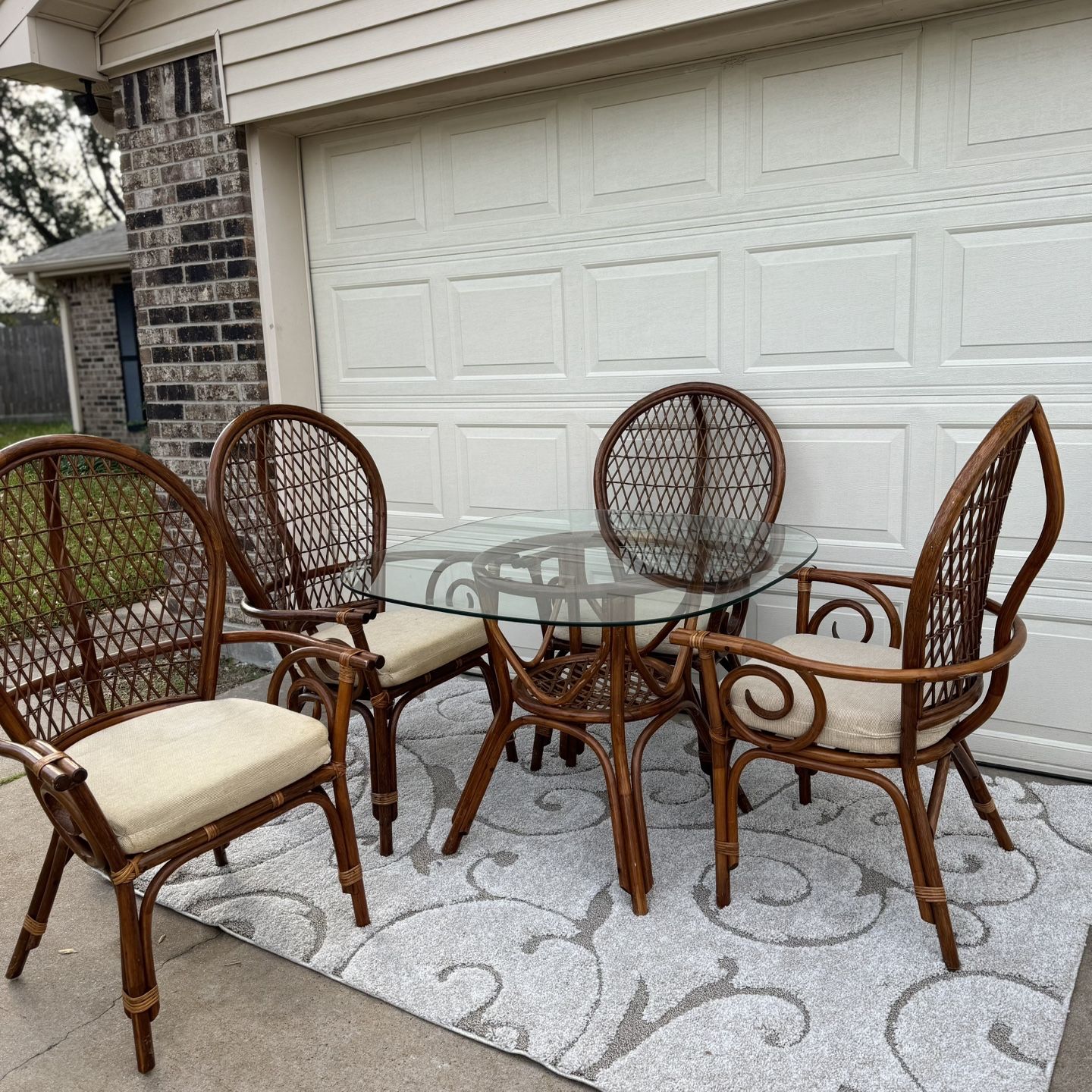 Vintage Rattan Dining Table And 4 Chairs for Sale in Richmond TX OfferUp