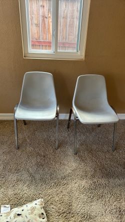 Chairs free