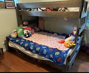 Twin Over Queen Bunkbed