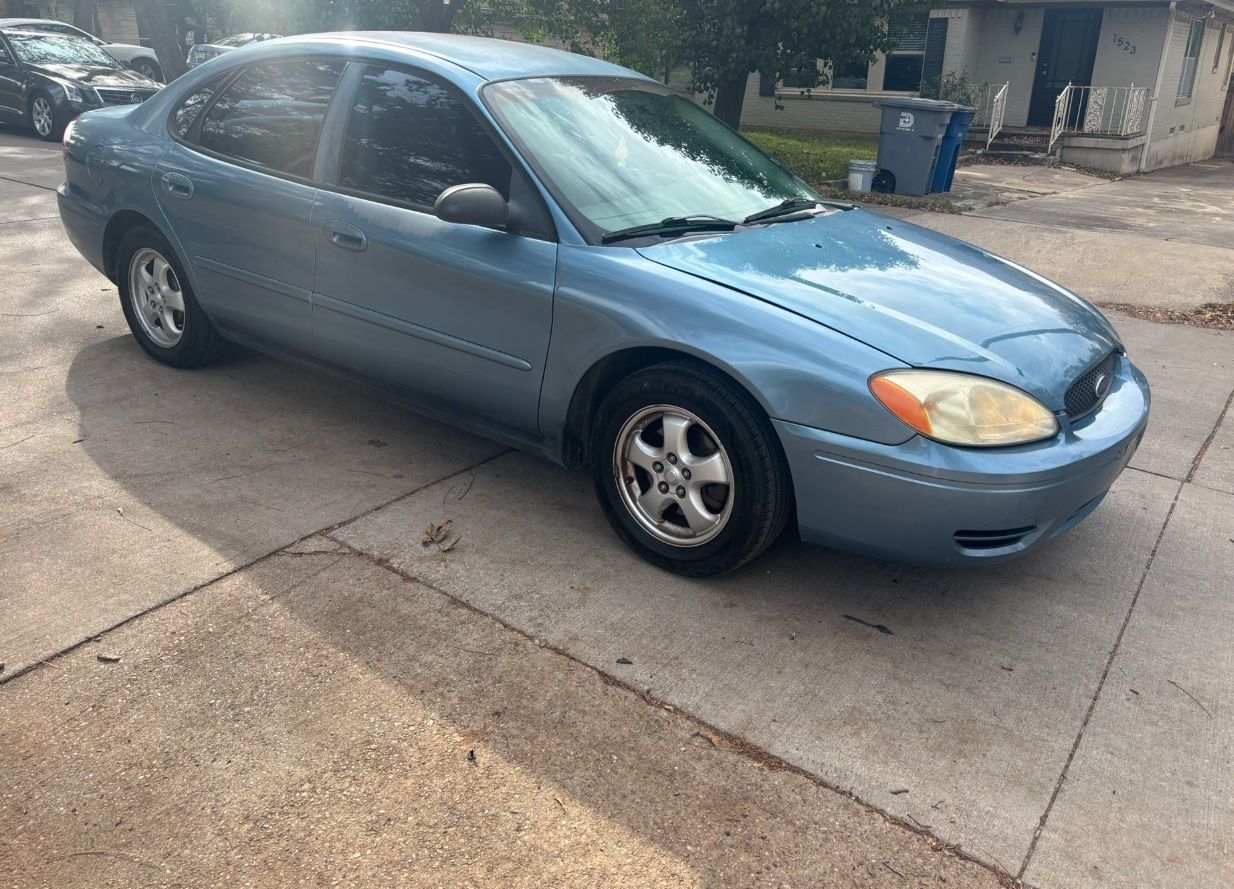 2005 Ford Taurus