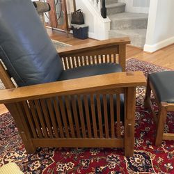 Stickley Morris Chair With Foot Stool