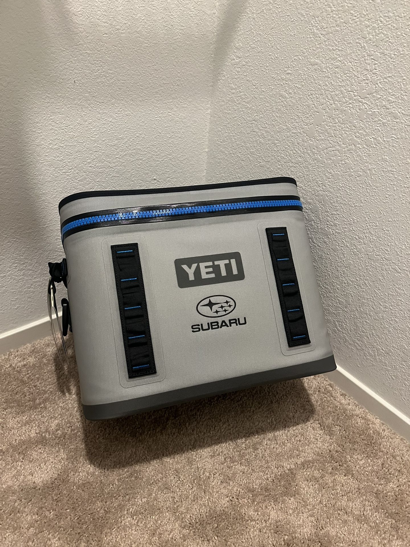 Yeti Hopper Flip 18 (Subaru Edition)