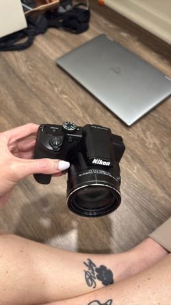Nikon B600 camera
