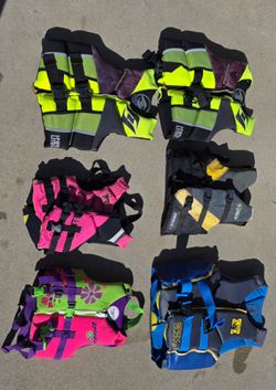 6 life jackets.