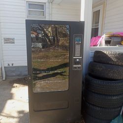 Wittern Model 3184 Vending Machine