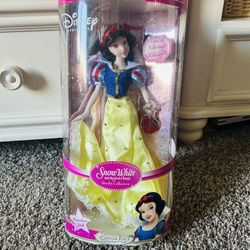 Special Edition Snow White Starlit Collection Doll Disney Princess 