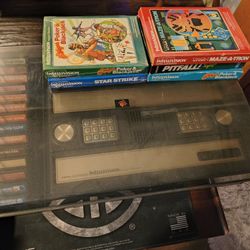 Intellivision Complete Working Set W/ 21 Games And Organizer.